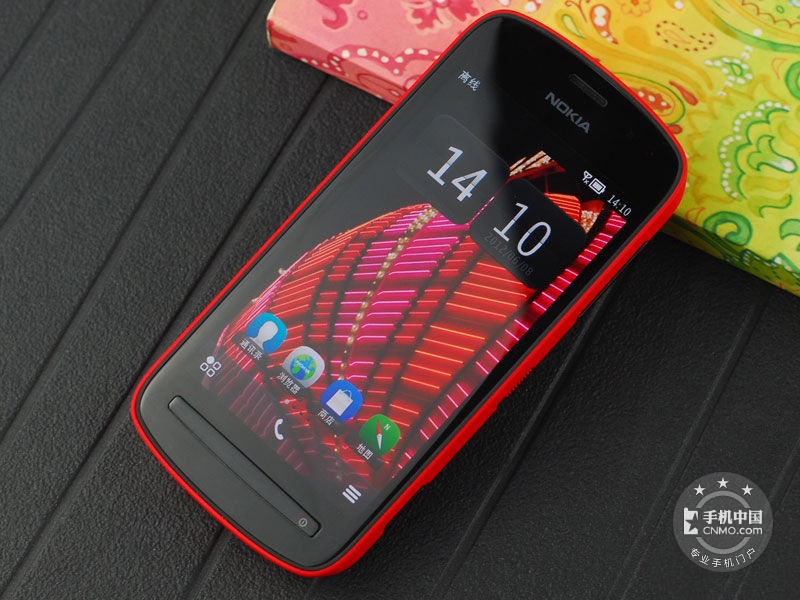 诺基亚808最新报价，智能手机时代的经典之作回顾