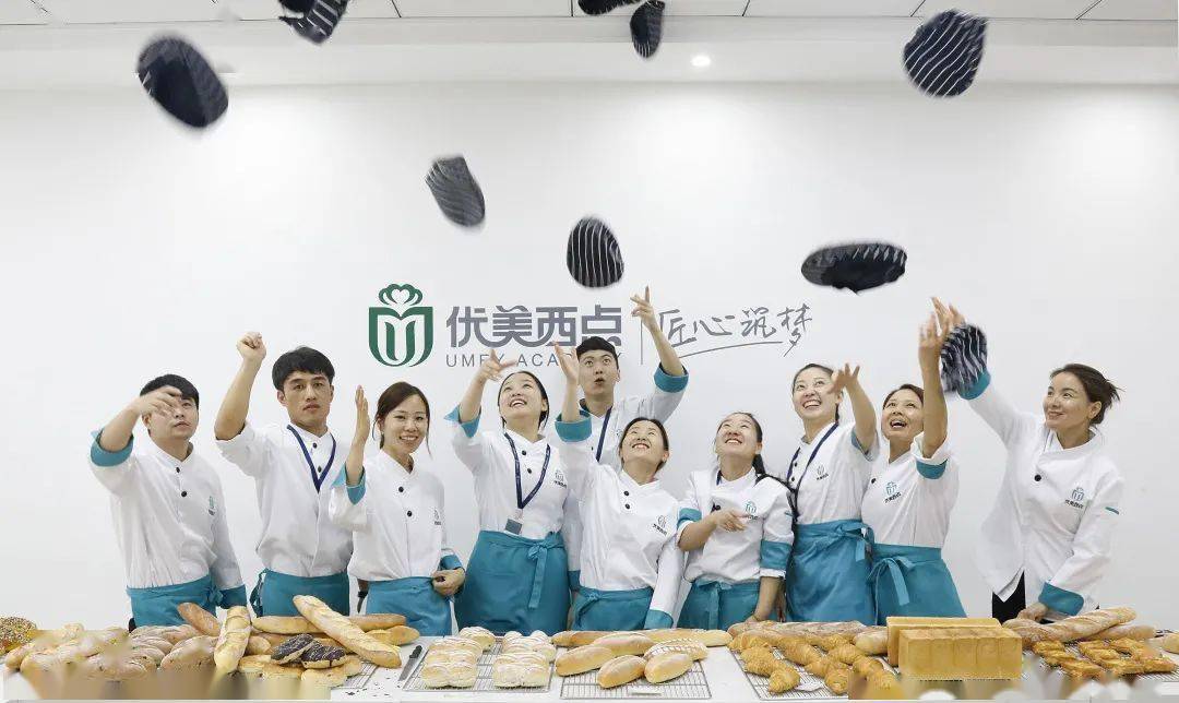 香港挂牌正版挂牌自动更新,新技术推动方略_GYY99.557安全版