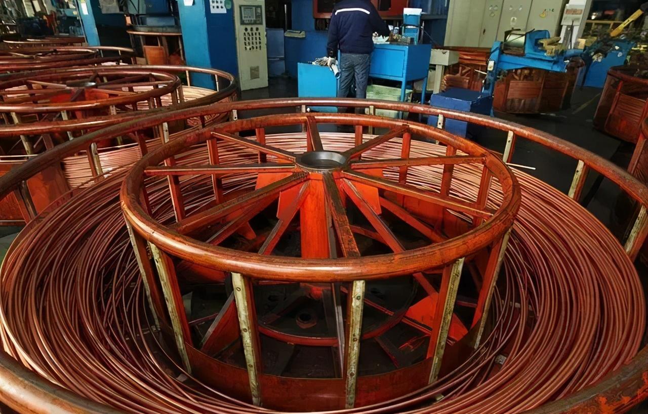 最新建房材料的革新与持续平衡观点