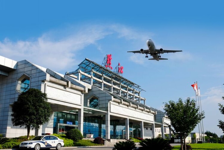 黔江最新新闻揭秘,小巷深处的独特风味