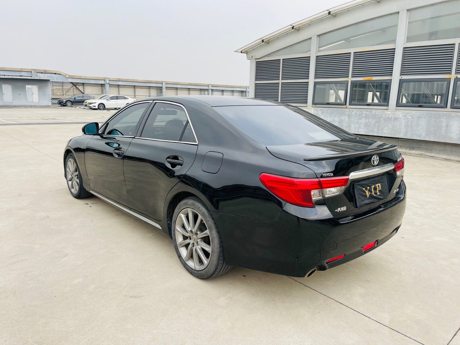 丰田最新锐志，引领汽车科技，展现未来典范