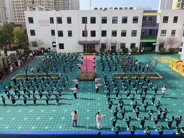 关于幼儿最新早操,2024年趋势与观点论述