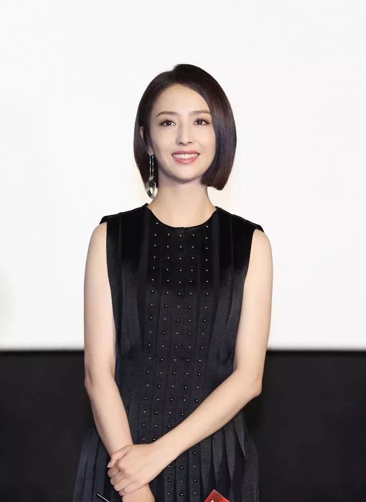 佟丽娅最新短发造型,时尚变迁与个人立场的探索