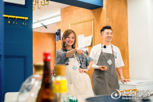 中餐厅综艺最新一期,变化带来的自信与成就感闪耀荧屏