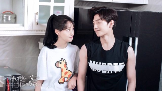 杨洋与郑爽最新动态揭秘，小巷中的惊喜探索与独特小店的故事