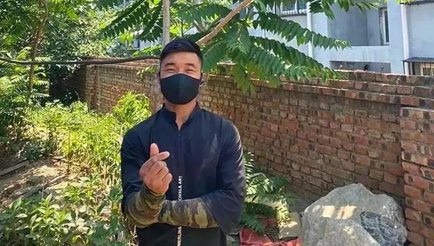 刘阿楠最新风采，变化的力量与自信成就的光芒