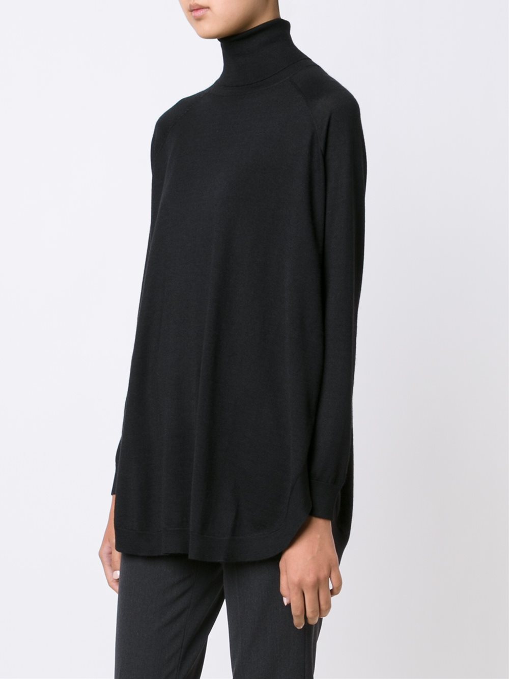 时尚新宠，最新高领衫大赏，百搭高领衫引领潮流！