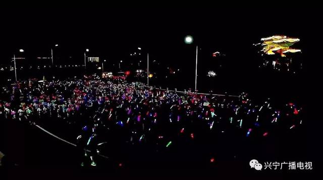 探索城市夜晚的新风尚,最新夜跑视频集结