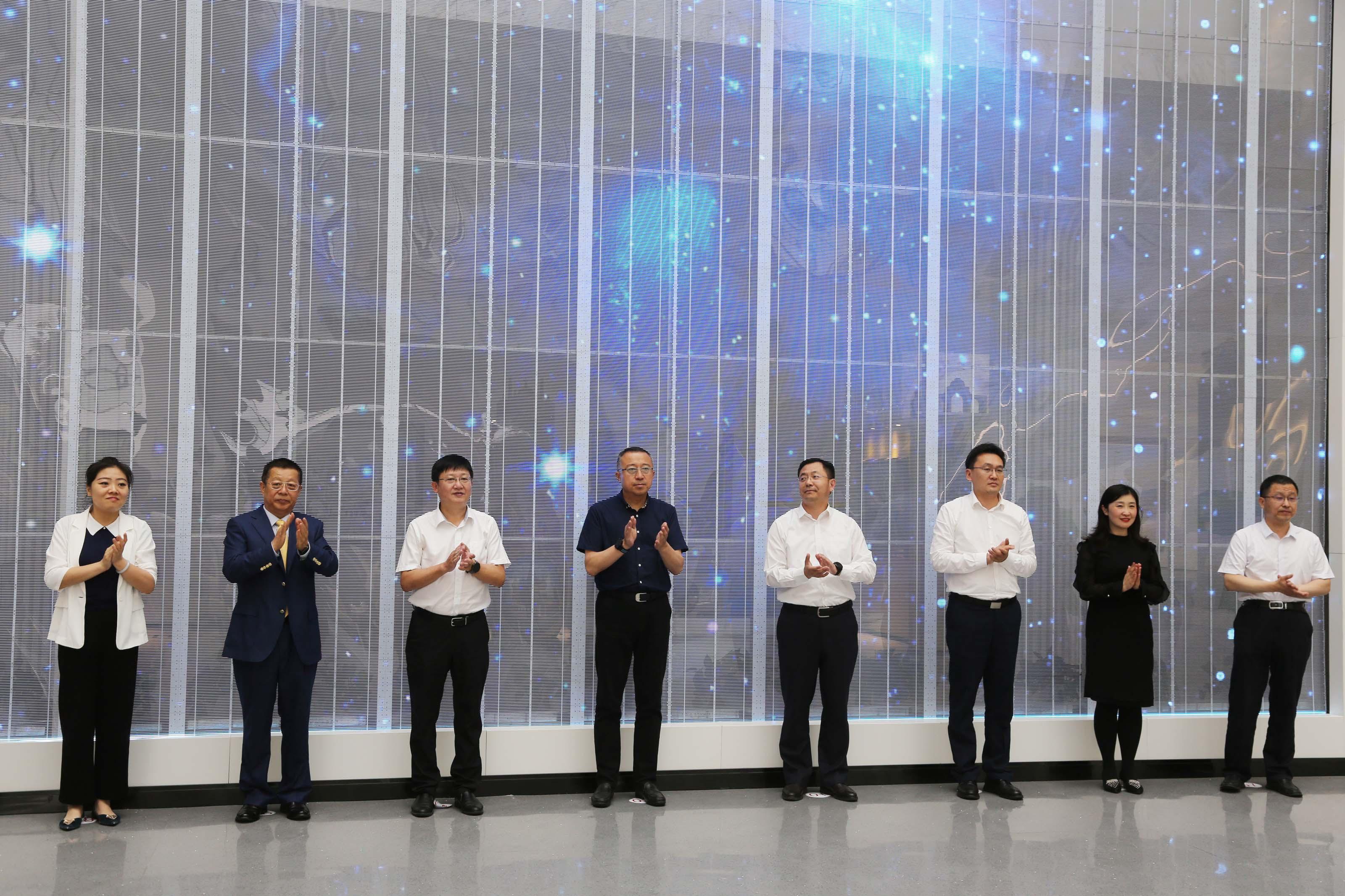 前沿投影技术,重塑视界,引领新生活