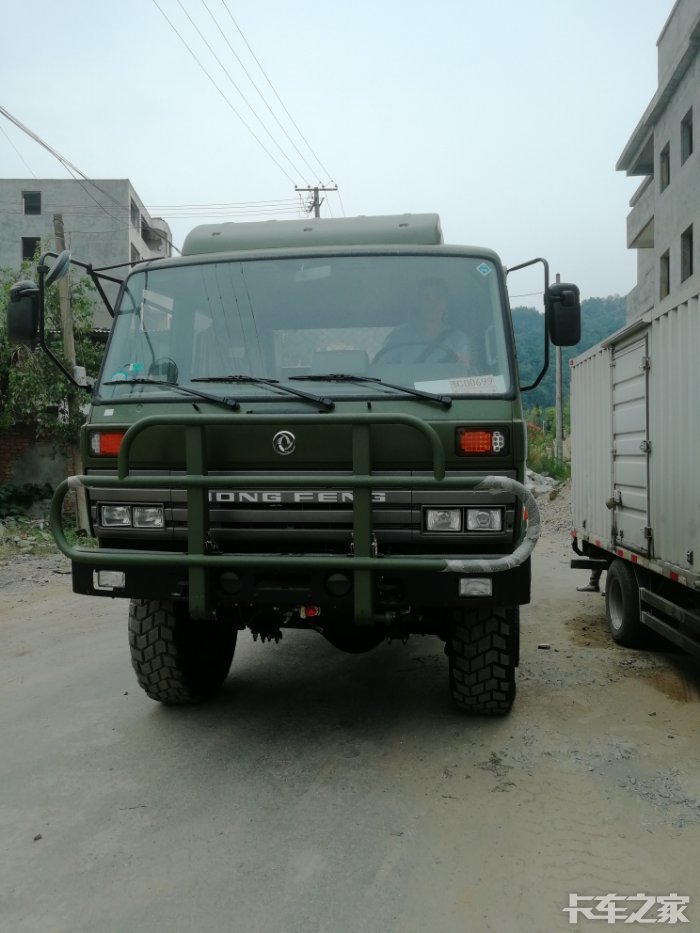 东风新款军车,力量与美学的完美融合,震撼登场!