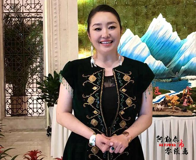 演员二羊探寻小巷中的隐秘美味之旅