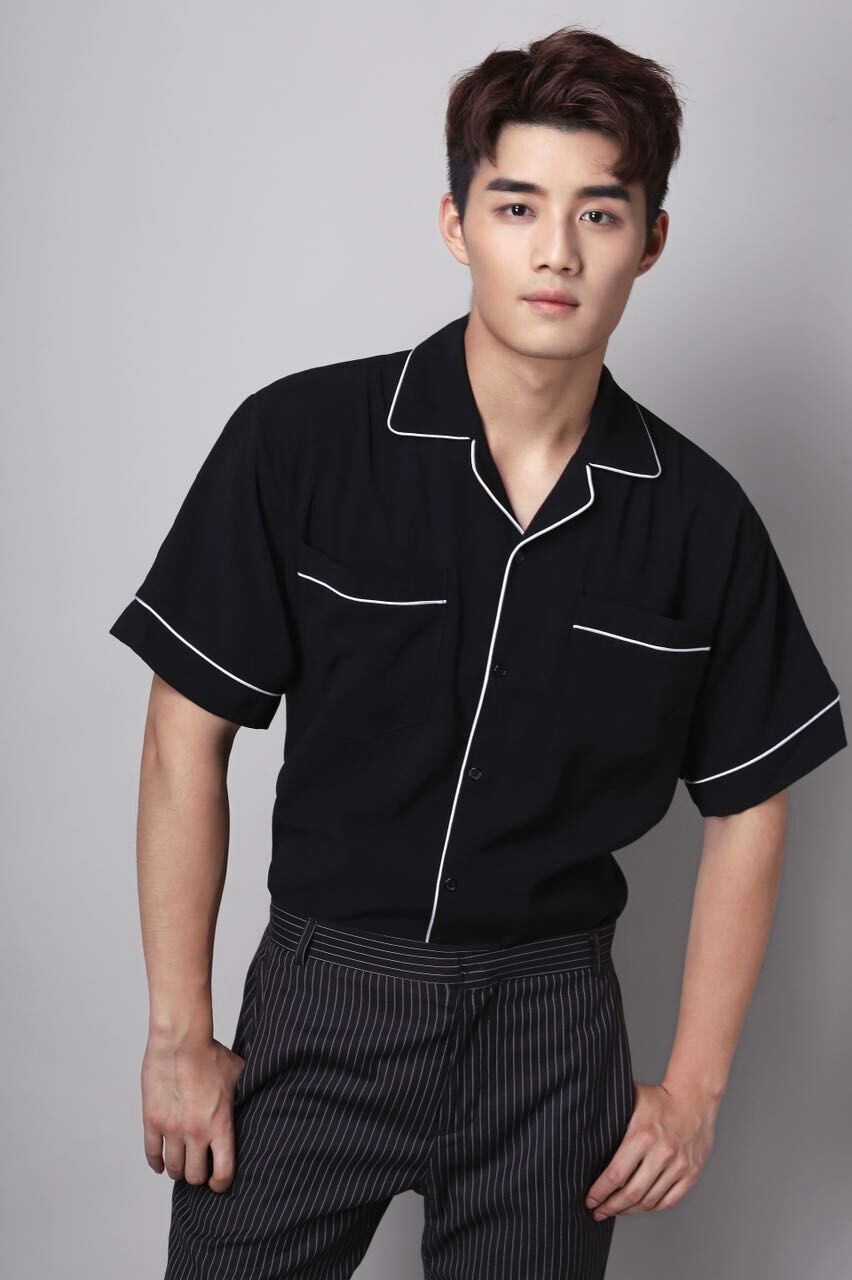 演员家鼎,炸裂演技,魅力四射的荧幕之星