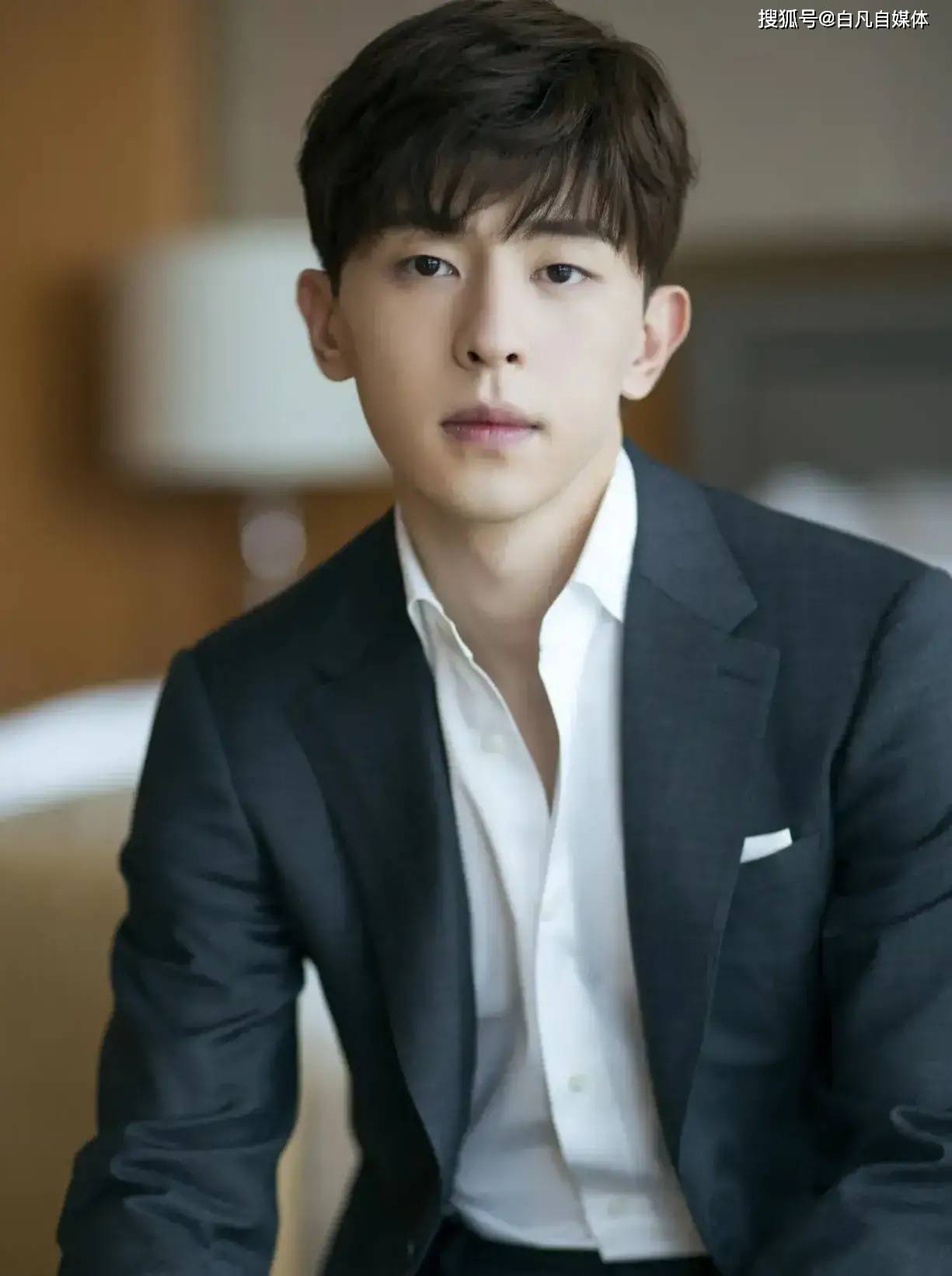 周升演员,自然美景中的心灵之旅