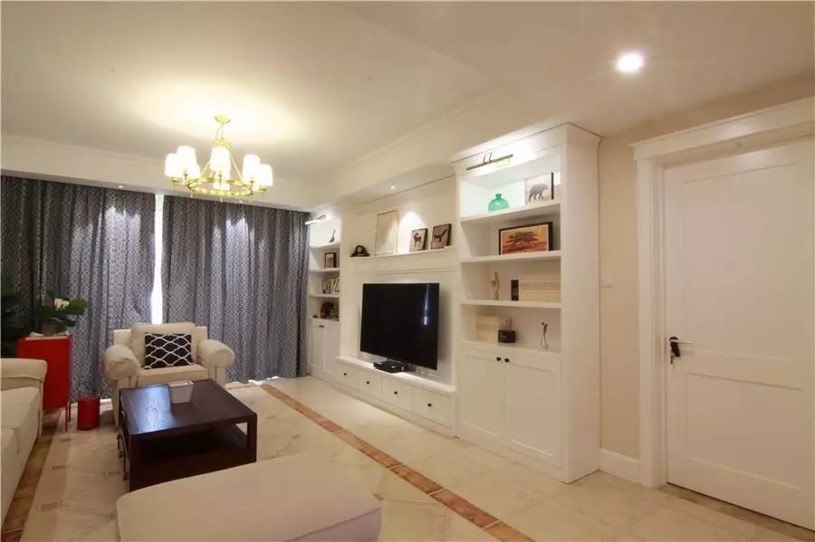 简约时尚电视墙设计,引领家庭娱乐中心新风尚