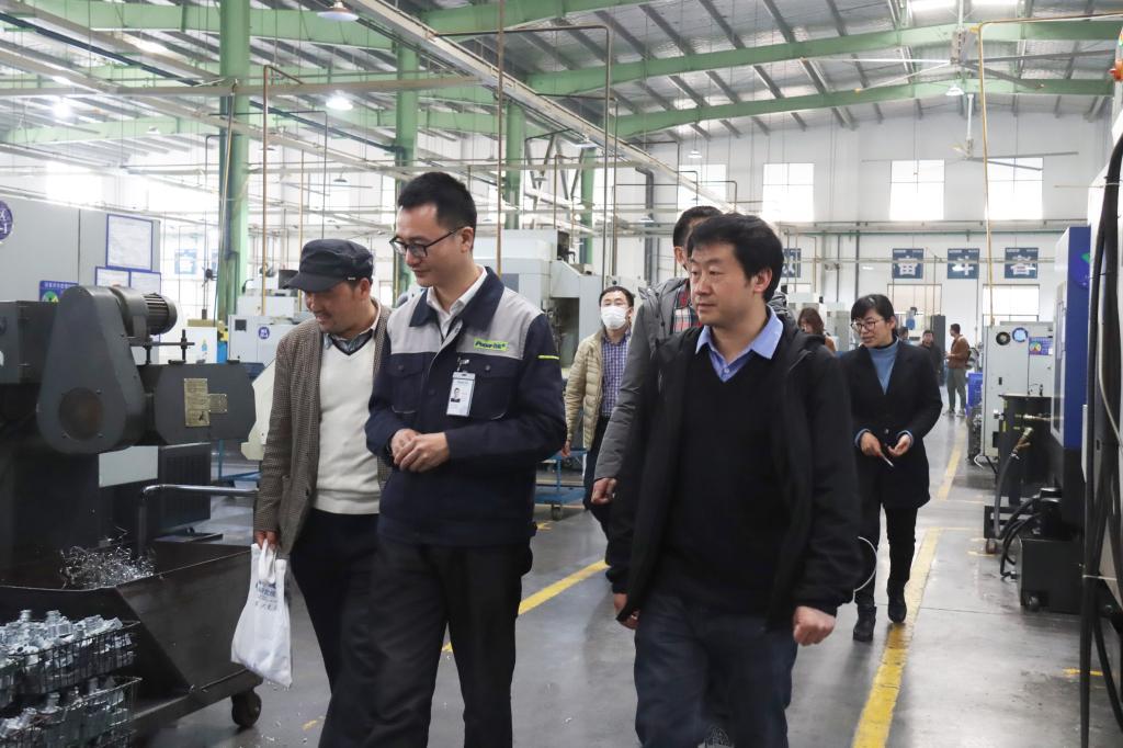 欧派门业上市,探寻小巷中的隐藏宝藏,非凡魅力的特色门业之旅