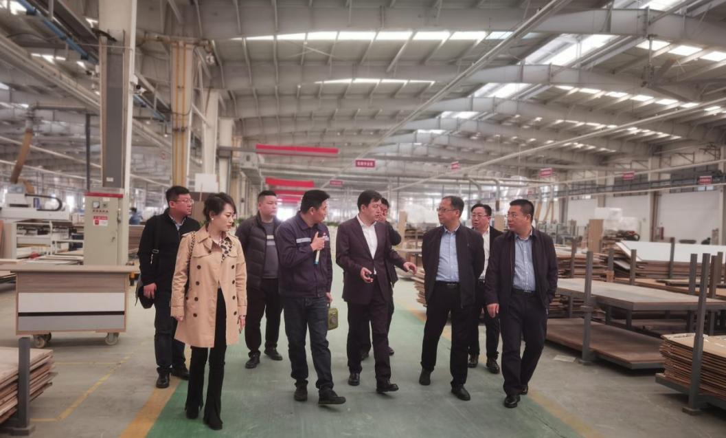 欧派门业上市,探寻小巷中的隐藏宝藏,非凡魅力的特色门业之旅