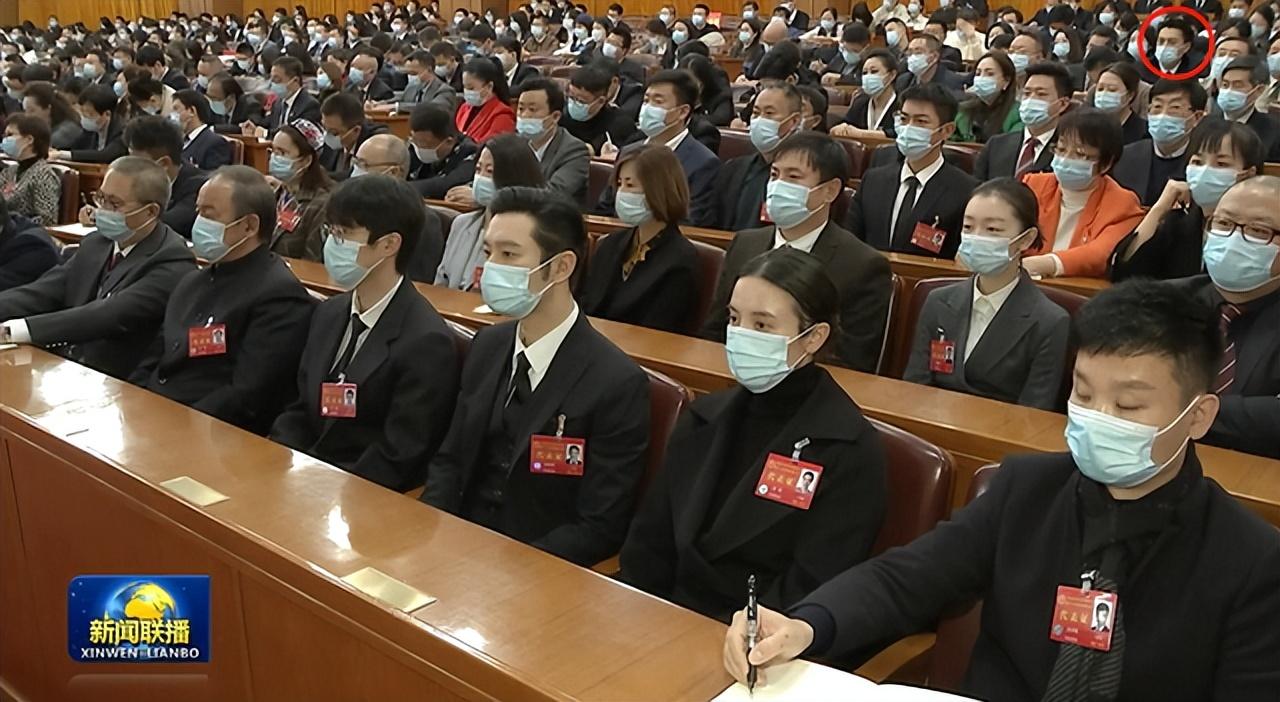 CCTV1最新新闻聚焦,温馨小城日常趣事与深厚友情的暖心报道