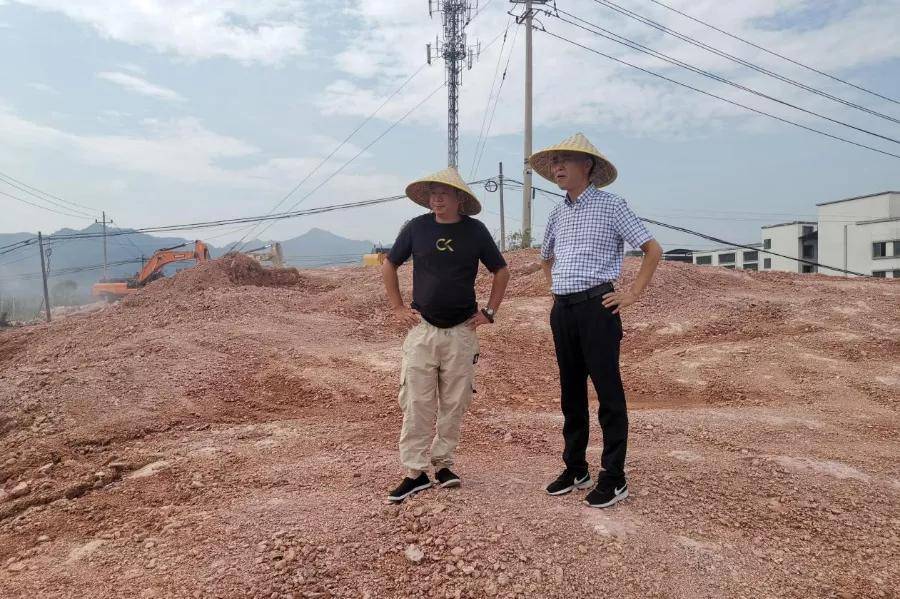 水哾萝拉最新动态,争议与观点聚焦