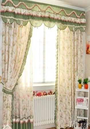 窗帘创意标语,时尚设计、功能与舒适并重,打造最新居家窗帘风尚