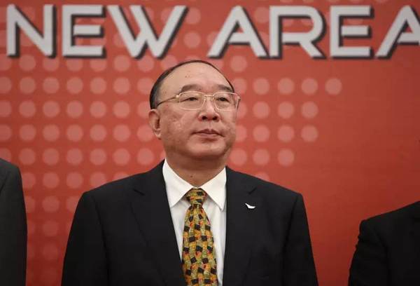 黄奇帆,数字经济领域的卓越领导者,揭秘其现任职位