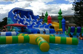 动漫水世界,小巷中的隐秘乐园探索