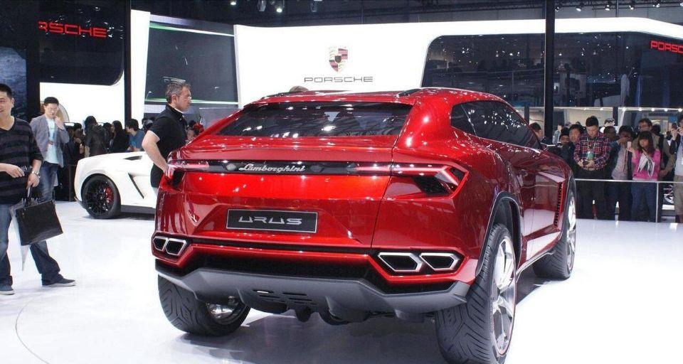 速度与激情的盛宴,兰博基尼赛场上的无限潜能与自信对决视频