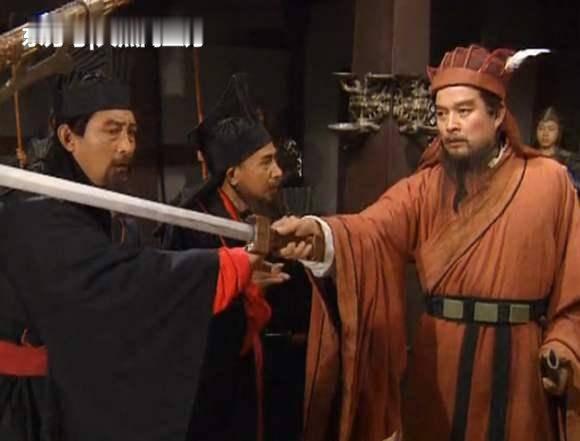 一刀十八段全新装备,友情与温馨日常的交织之旅