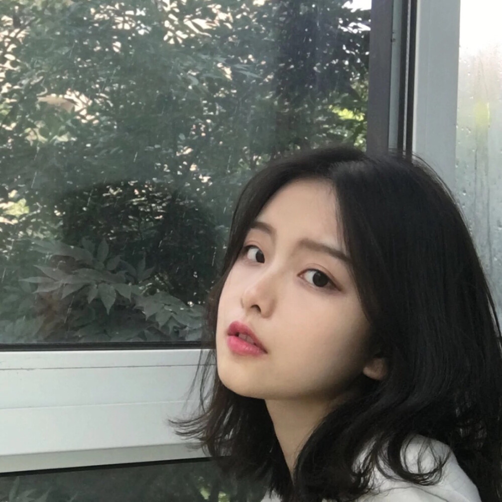 最新流行趋势女生头像高清选择与选择建议