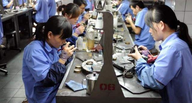 广州鞋厂最新招聘,小巷中的隐秘宝藏,探寻职业新机遇!