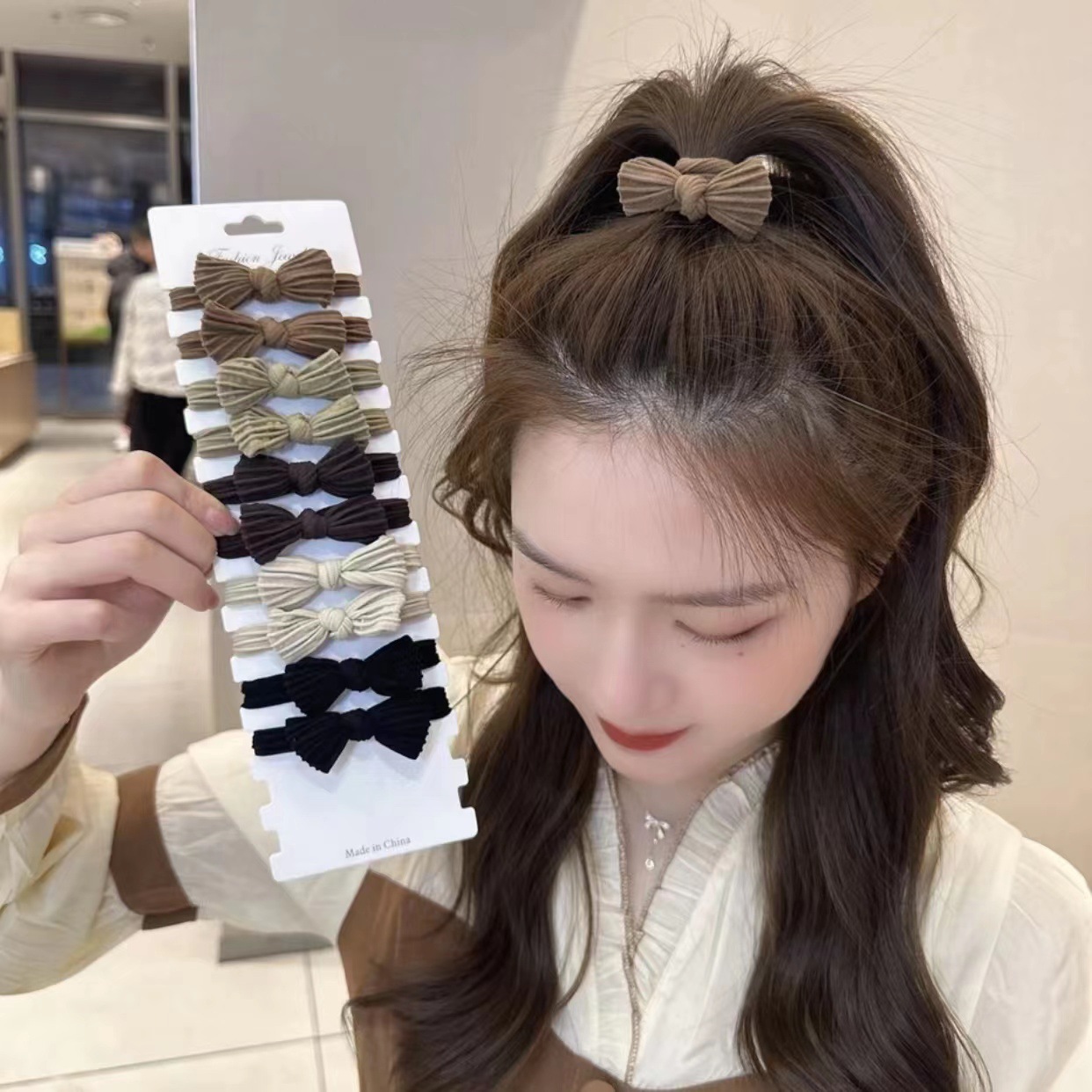 引领潮流的2024最新扎发造型趋势