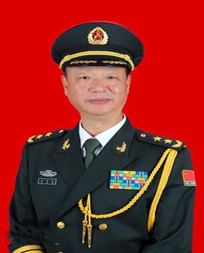 驻港部队新任政委,自信与成就感的源泉之路
