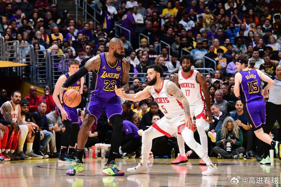 火箭与湖人最新战绩,变化带来自信与胜利之路