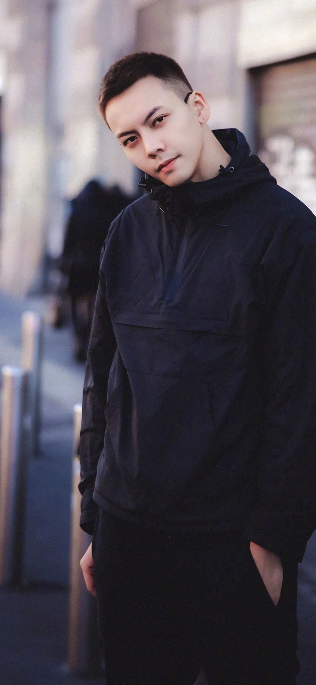 陈伟霆最新恋爱,科技浪漫点亮生活瞬间升级