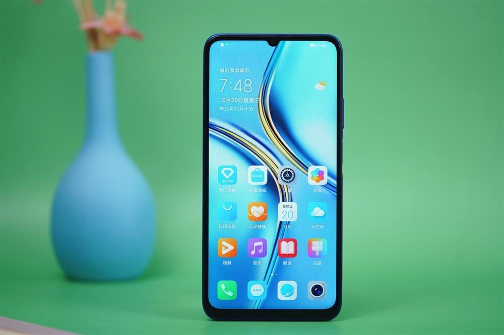 荣耀最新5G,日常小确幸与爱的纽带的力量