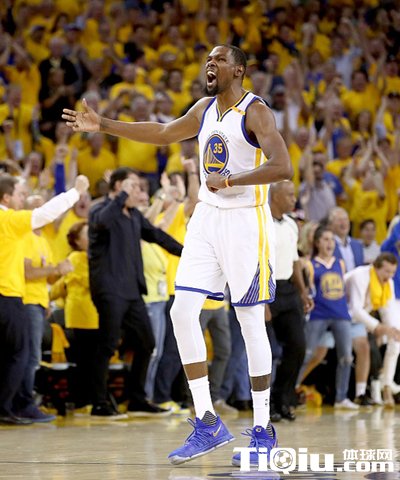 重温勇士岁月，篮球与友情的温馨记忆——NBA勇士队比赛回放回顾 2017年精彩瞬间