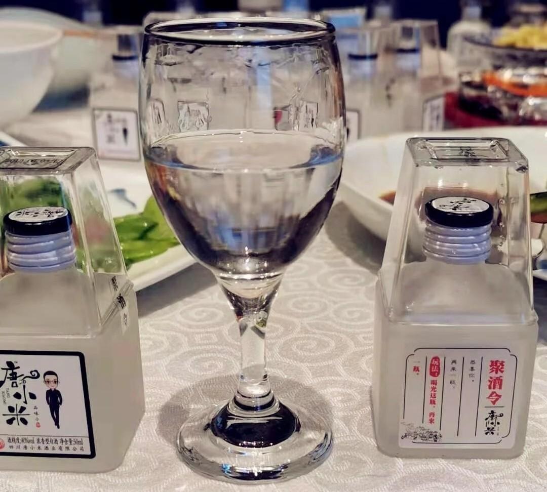 最新光瓶白酒，小巷深处的神秘佳酿探索