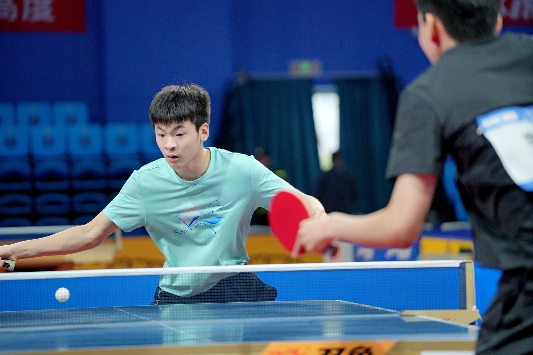 乒乓比赛最新动态,小巷深处的乒乓天堂,探索无限竞技激情!