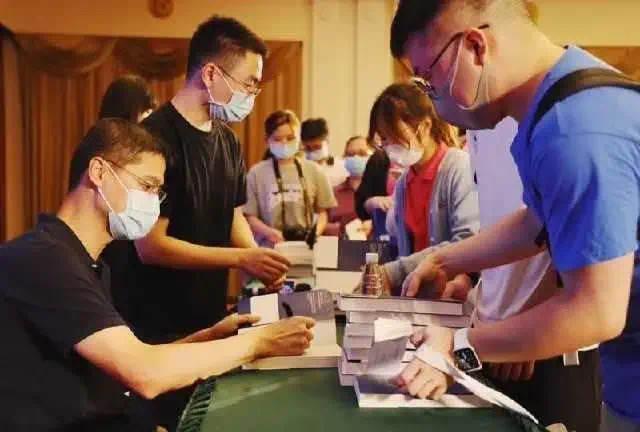 罗翔老师最新访谈揭秘小巷深处的独特风味